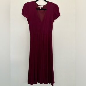 WAYF midi dress size Small. Flowy and light feeling fabric.